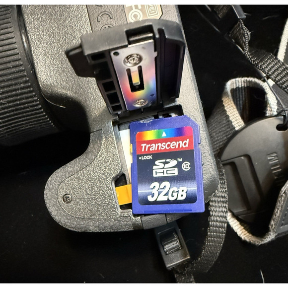 Fujifilm FinePix SL300 Digital Camera 14MP 30x Zoom w/ Accessories & SD Card - Picture 16 of 16